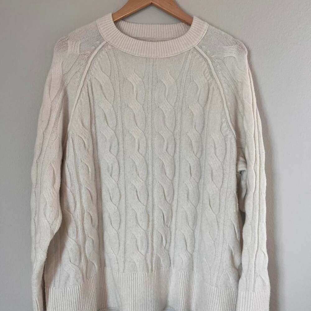 Aerie Cream Cable Knit Crewneck Sweater